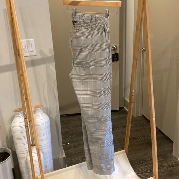 H&M Slim Fit Coupe Pant - Picture 1 of 5